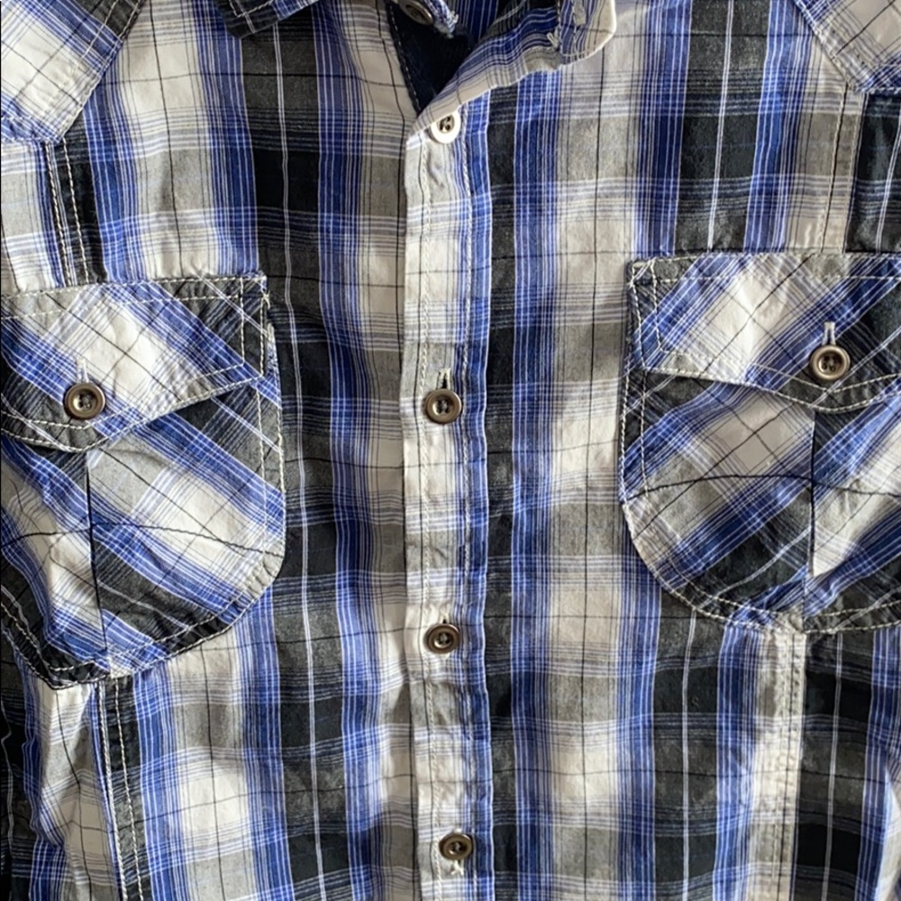 Men’s button down - Picture 2 of 3
